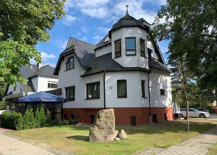 Hotel Blaufuchs Petershagen-Eggersdorf photo