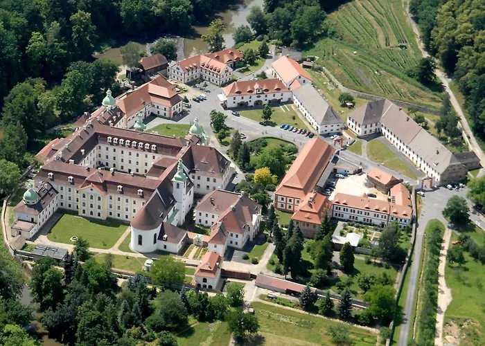 Gaestehaeuser St. Marienthal photo