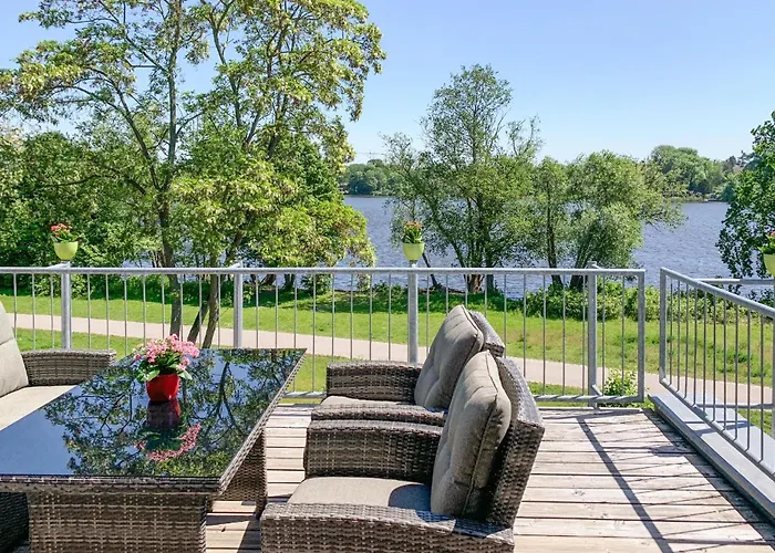 Gorgeous Home In Hennigsdorf With Lake View תמונה