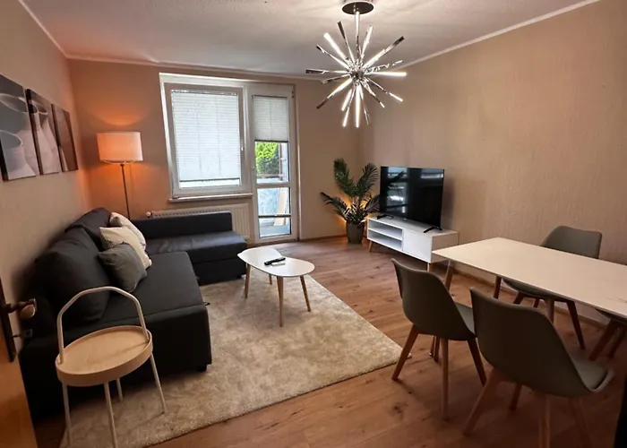 3-Zimmer Ferienunterkunft Inkl Parkplatz Und Balkon, Mit Naehe Zum See Rudersdorf photo