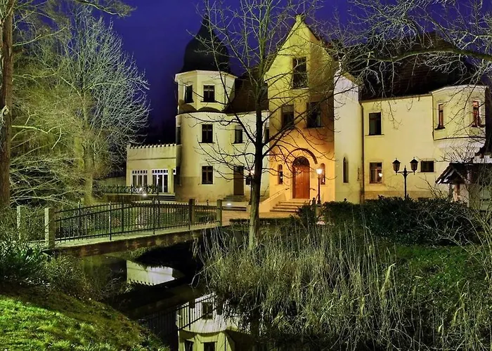 Parkschlosschen Maasdorf Hotel Maasdorf  photo